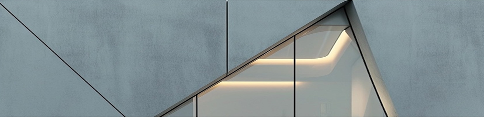 Fachada de edificio con luz en su interior